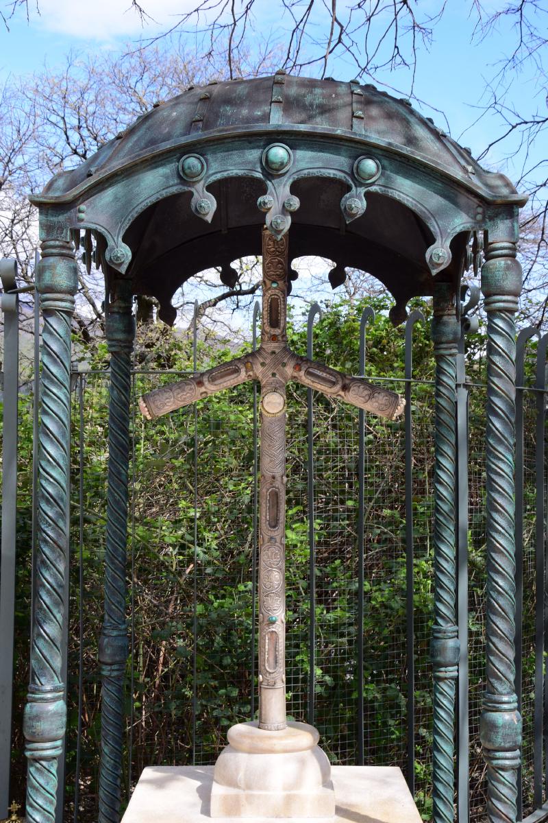 carousel image 12